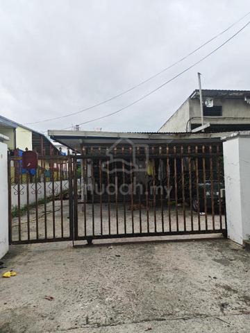 Corner terrace house in Luyang 1