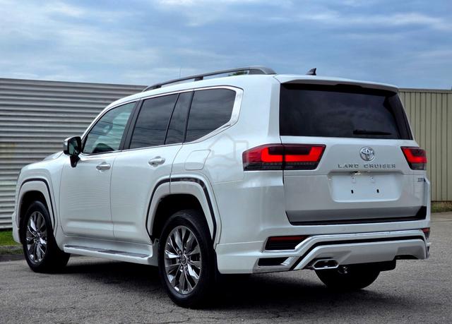 2023 Toyota LANDCRUISER 3.4 ZX FJA300W (A) - 4