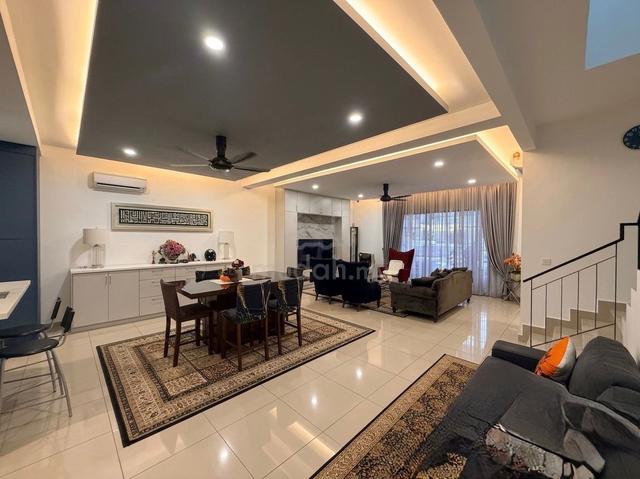 CANTIK! Double Storey Sejati Lakeside Cyberjaya 1
