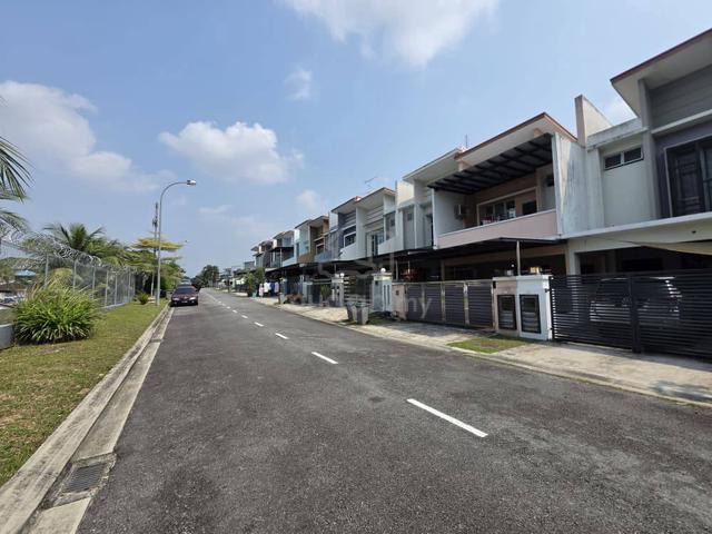 Double Storey Dato Chellam / Unblock View / Renovated / Good Condition 1