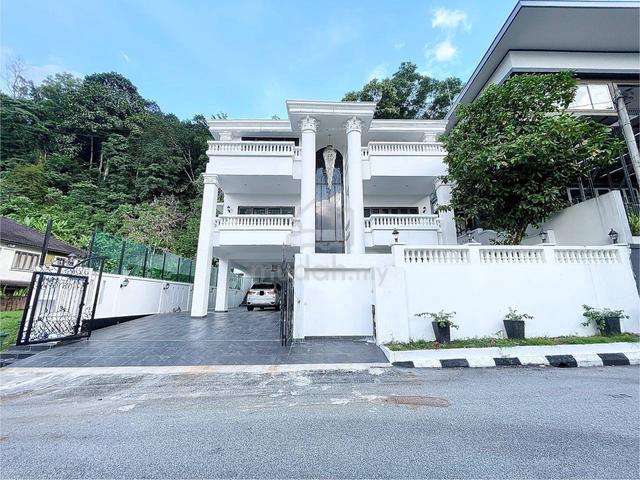 SPACIOUS LAYOUT ‼️ 3 Storey Bungalow Taman Bukit Setiawangsa, KL 1
