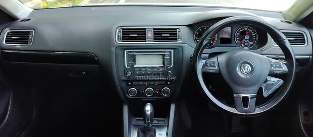 Volkswagen JETTA 1.4(A)TSI*TURBO HIGHLINE*r2016 - 4