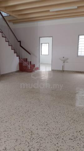 LENGKOK BURMA , 2/terrace for rent -- la 1400sf 1