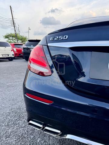 Mercedes Benz E250 2.0 AMG LINE (CBU) (A) - 5