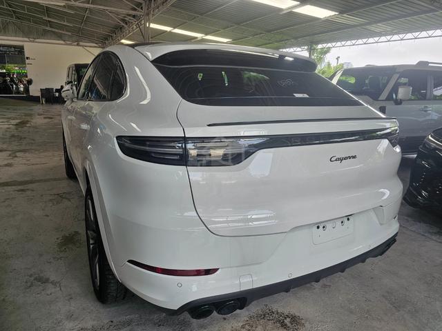 2022 Porsche CAYENNE 3.0 V6 COUPE (A) - 4