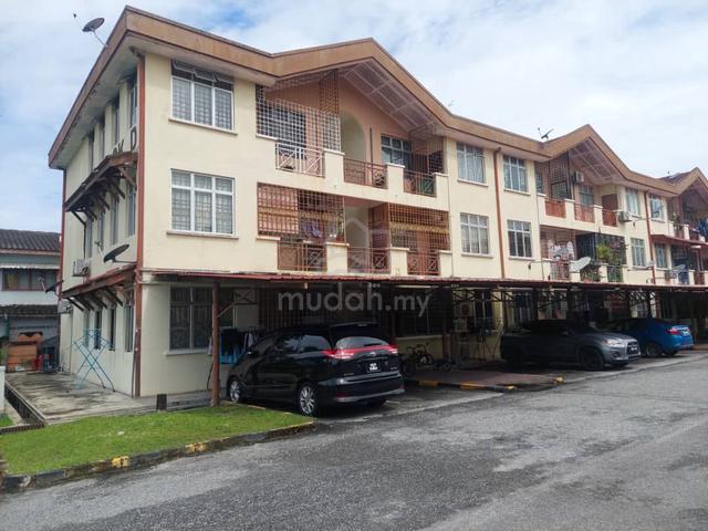 Pinggiran Cempaka, Ampang 1