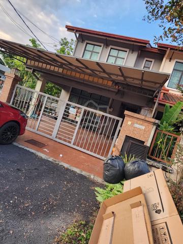 End Lot double storey house at Ampang Saujana, Ampang 1