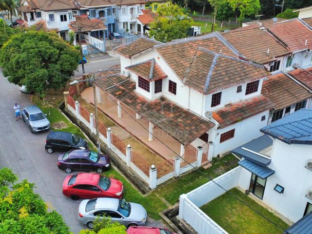 CORNER LOT Double Storey House Seksyen 7 Kota Damansara Extended 1