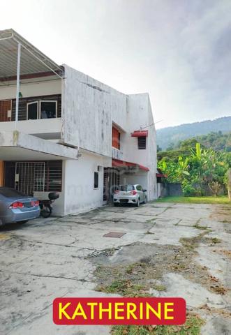 Worth 2 Stry Bungalow LA6000Sqft Well Maintained Boundary Air Itam 1