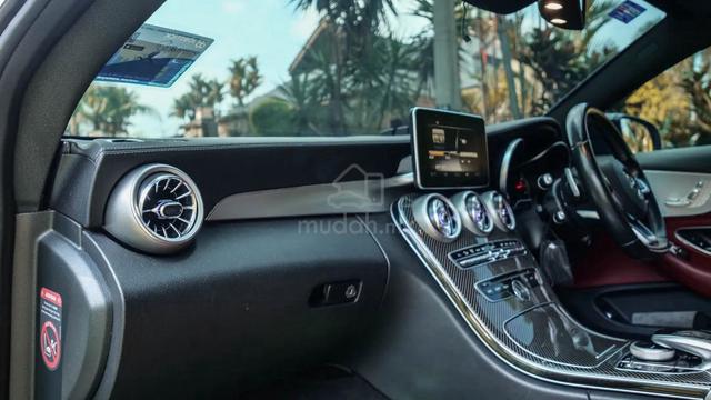 Mercedes C300 COUPE C63 Carbon Kit Red Interior - 3