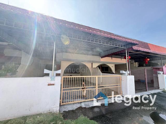 Double Storey Terrace House At Taman Wah Keong, Simee Ipoh 1