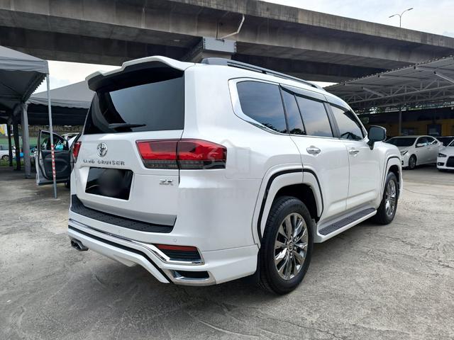 2023 Toyota LANDCRUISER 3.4 ZX FJA300W (A) - 4