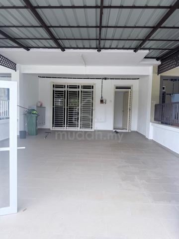 Rumah Teres  2 tingkat untuk disewa 1