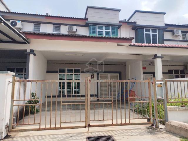 HOUSE FOR SALE – Your Ideal Family Home! 1