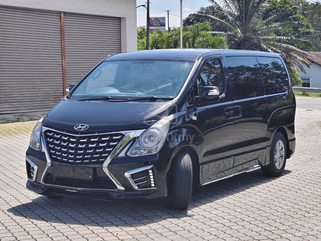 2017 Hyundai GRAND STAREX 2.5 ROYALE PREMIUM (A) - 3