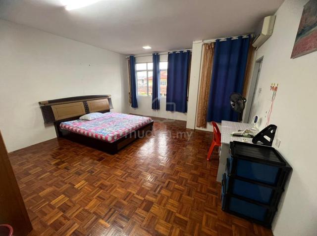 Master room near sibu general hospital for rent 1