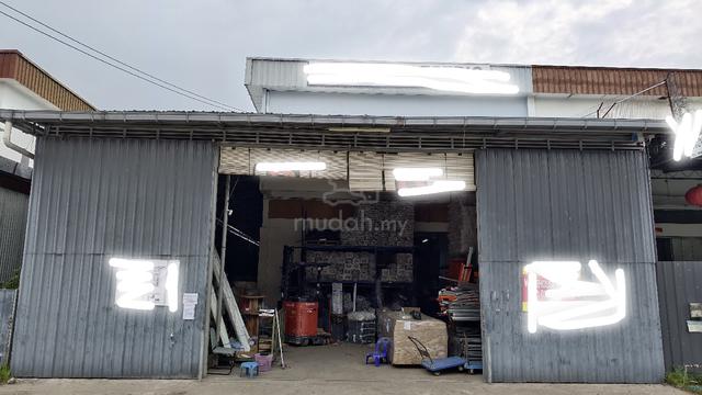 High Clearance & Fully Equipped Warehouse Penampang 1