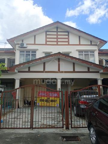 Town House Upper Unit Baru Cat/Repair 1
