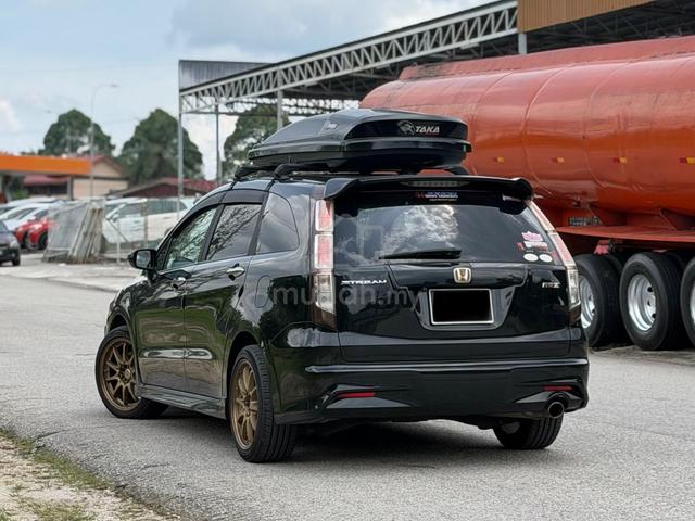 2012 Honda STREAM 1.8 i-VTEC RSZ FACELIFT (A) - 3