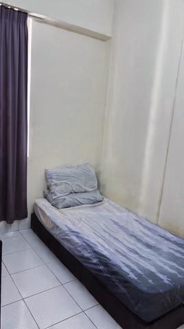 Small room for rent (July 2026) Taman Maluri 1