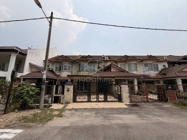 Facing Open, Many Amenities Nearby 1
