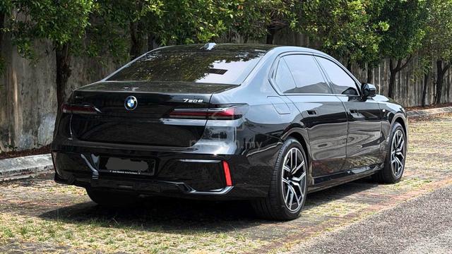 2024 BMW 750e xDrive M Sport (G70) - 3