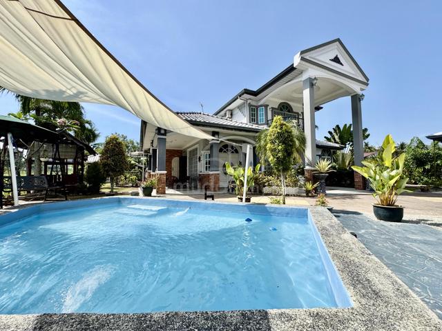 alor Setar Banglo 1 1/2 tingkat Partly furnished with pool 1