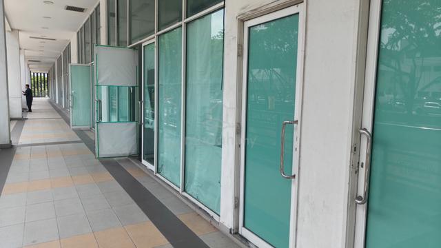 Retail Unit lot in 9-Storey Mall for Rent 1
