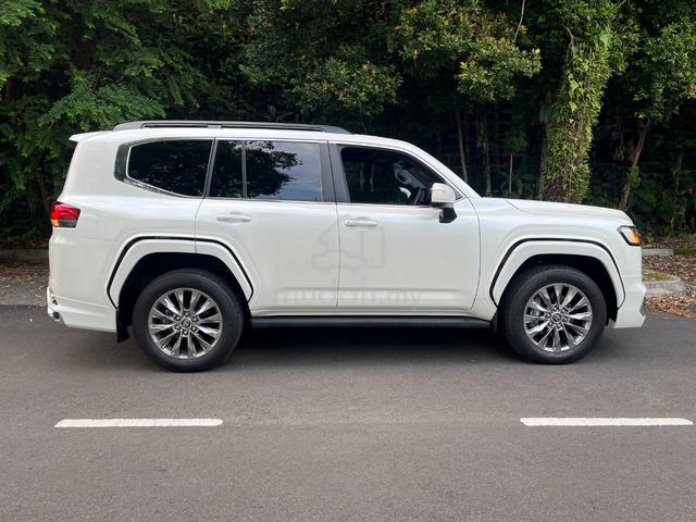 2025 Toyota LANDCRUISER 3.5 New Meter 1066KM ONLY - 3