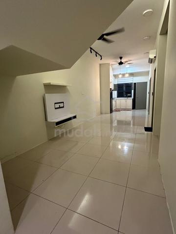 Townhouse Simfoni Perdana (Ground floor) – Rent 1