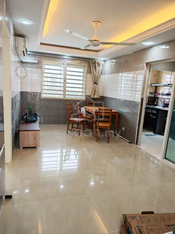 Palm Court (Pangsapuri Nipah) 1