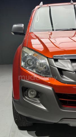 2015 Isuzu D-MAX 3.0 V-CROSS SAFARI 4x4 (A) - 5