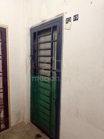 Taman Tampoi Utama Flat 1