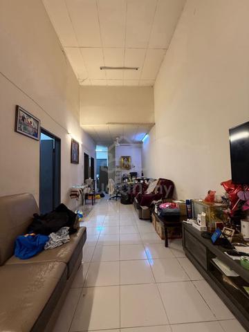 Jalan Kebun Bandar Putera 2 Kristal 4room 105%Full Loan No Flood 20x65 1