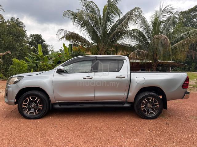 2018 TOYOTA HILUX REVO 2.4 Auto - 5