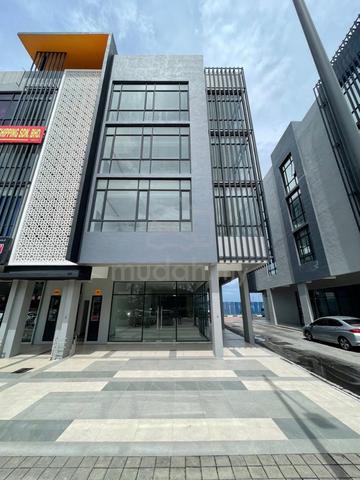 Langkawi Corner Shop First Floor For Rent (NEAR JETTY & MAHA TOWER) 1