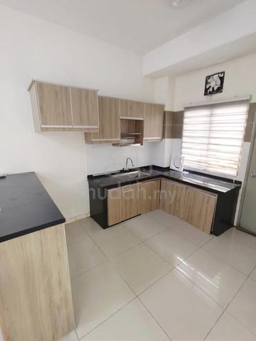 22’X75’, 3R2B Ground Floor Townhouse Simfoni Perdana, Puncak Alam 1