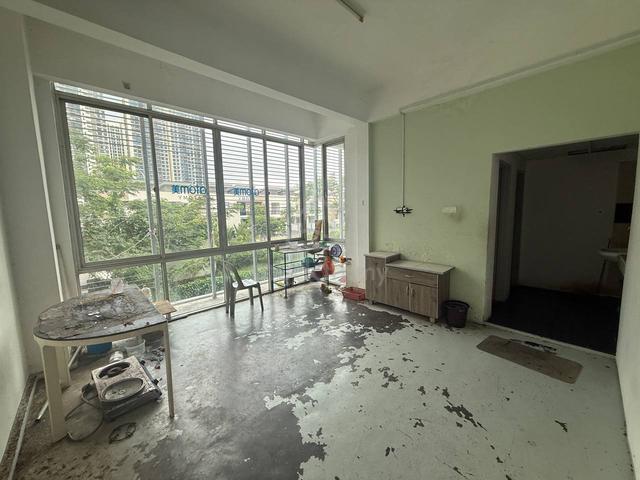 Damansara Aliff 4 Shop Lot office 1st floor Facing Main Road Tampoi 1