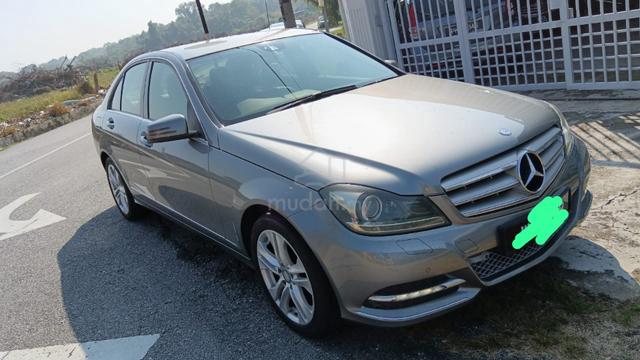 2013 Mercedes Benz C200 CGI BlueEFCY - 2