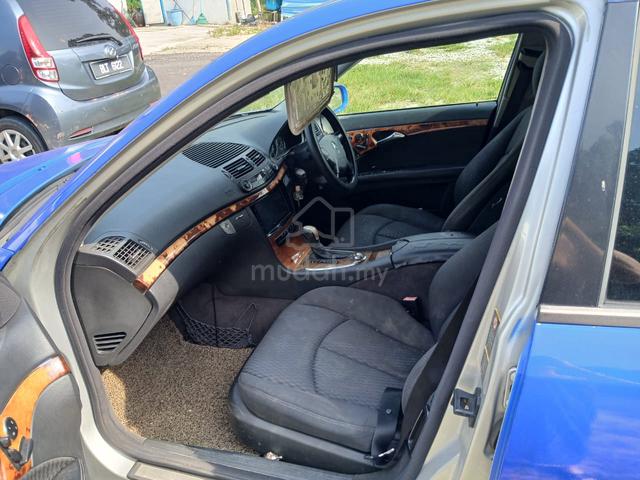 1995 Mercedes Benz 220E 2.2 (A) - 3