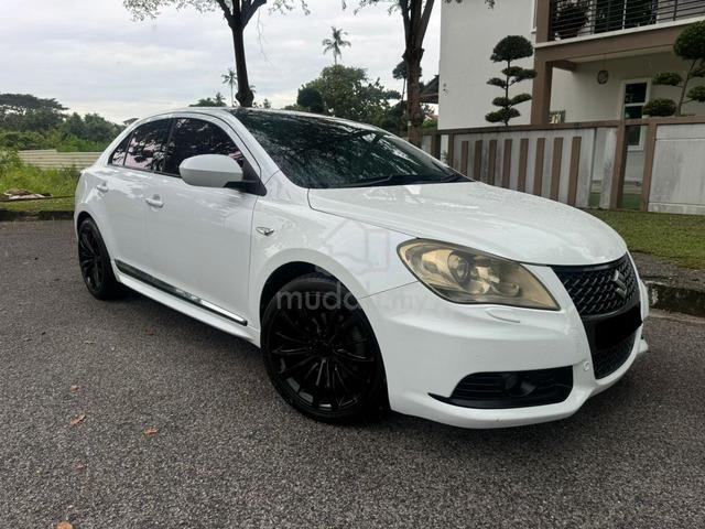 2012/2013 Suzuki KIZASHI 2.4 SPORT (A) - 1