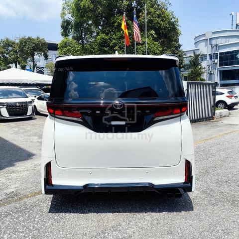 Toyota Vellfire Z Premier 4WD 2025 RECOND TRUSTED - 4