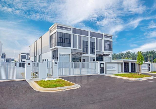 [80'X112'] Large Semi Detached Factory For Sale [Gated & Guarded] 1