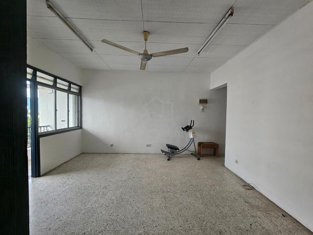 Perdana Court 1