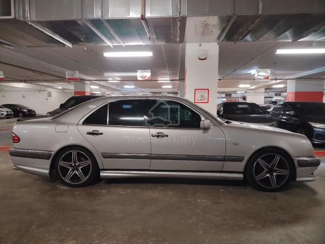 1995 Mercedes Benz 230E 2.3 (A) - 5