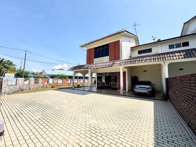 House for sale Pontian Town 1