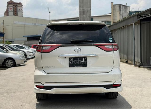 P.BOOT 2017 Toyota ESTIMA 2.4 AERAS PREMIUM (A) - 4