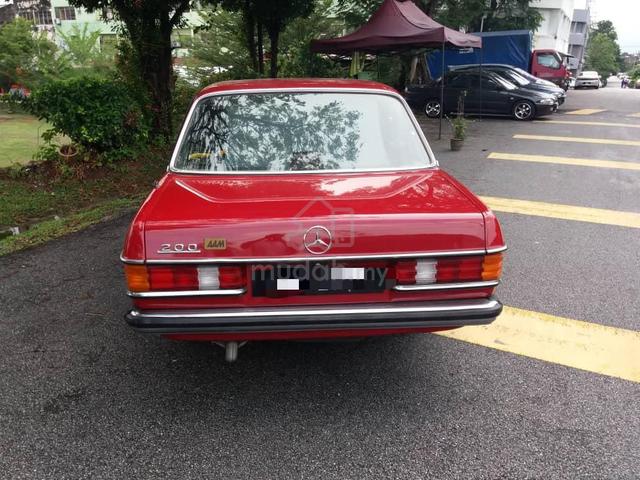 FOR SALE: Mercedes-Benz 200 (W123) Classic 🚗 - 5