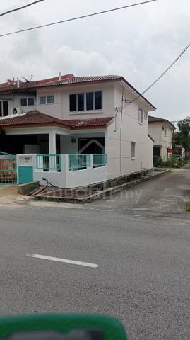 end lot 2 storey terrace house for rent 1