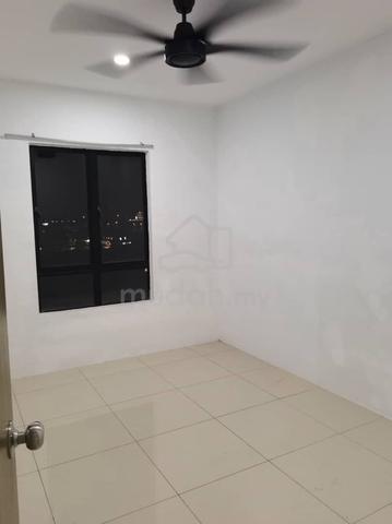Manhattan Condominium 4